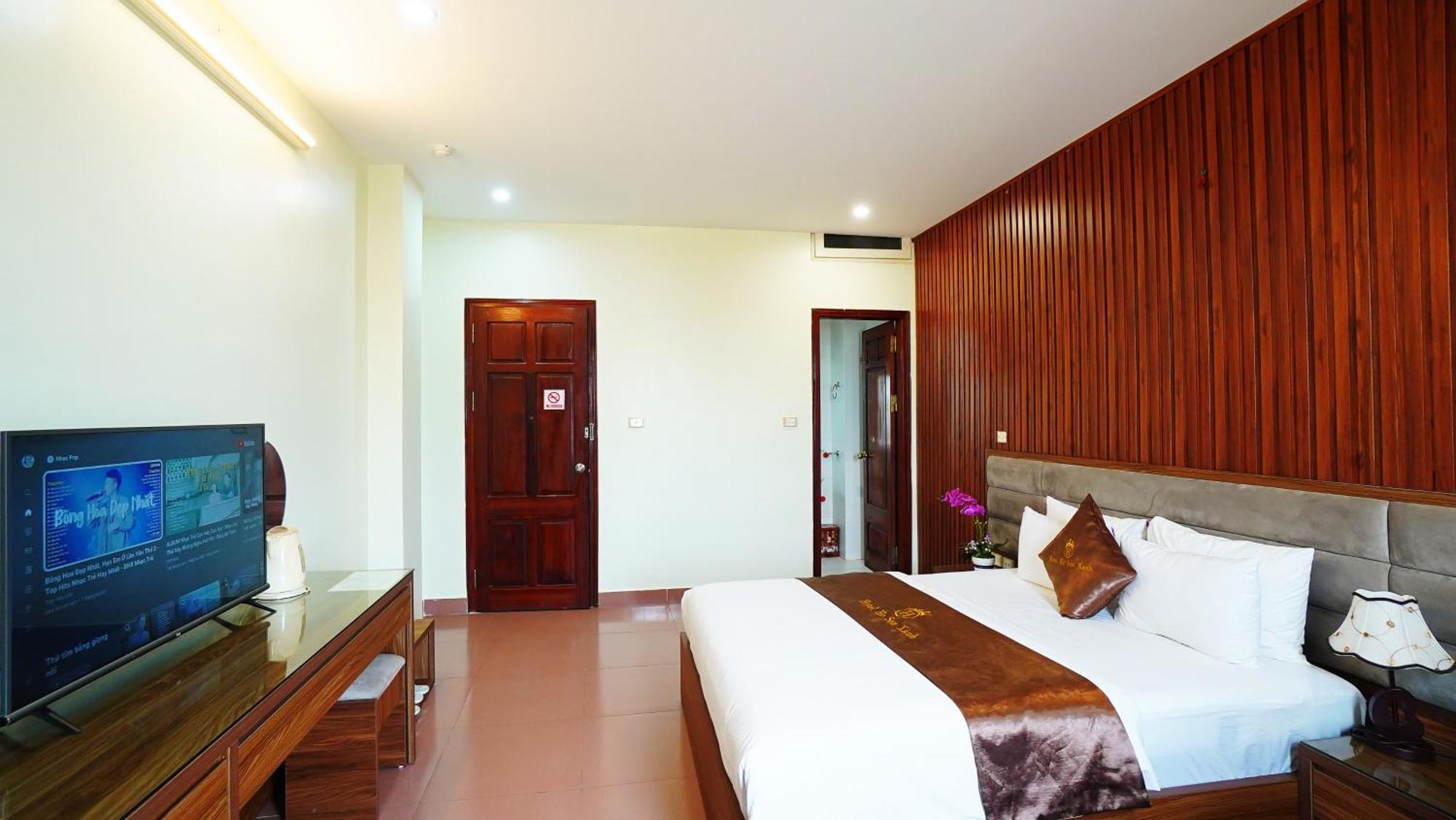Ho Sen Xanh Hotel Hanoi Esterno foto