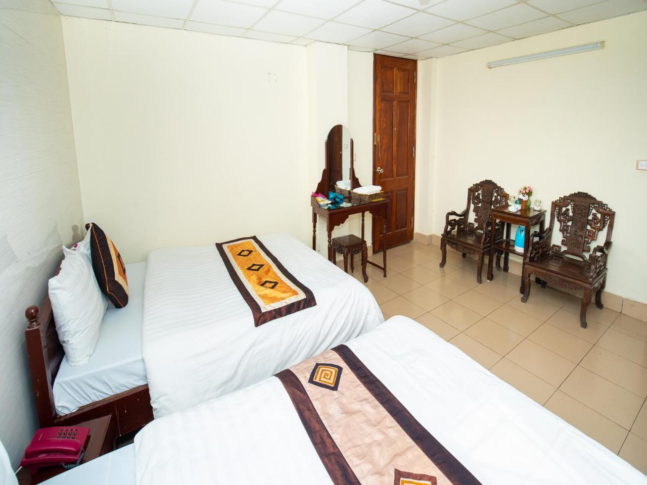 Ho Sen Xanh Hotel Hanoi Esterno foto
