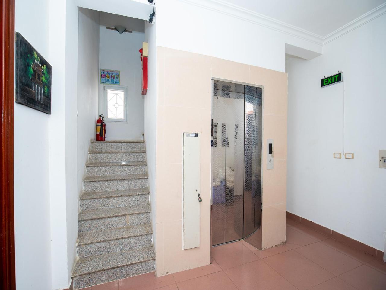 Ho Sen Xanh Hotel Hanoi Esterno foto