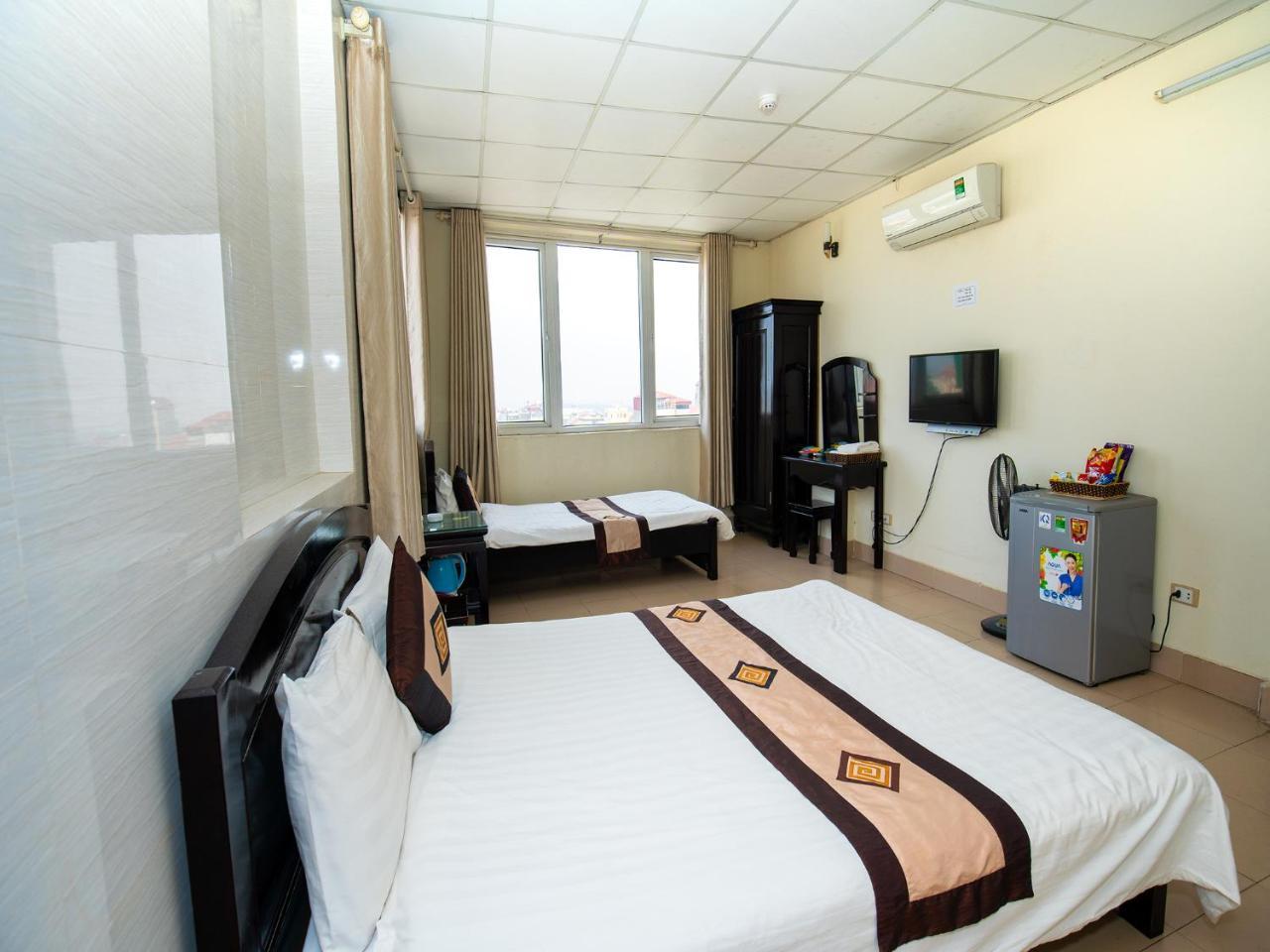 Ho Sen Xanh Hotel Hanoi Esterno foto